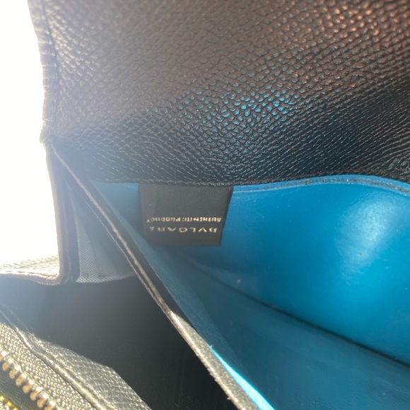 BVLGARI BULGARI Grain Calfskin Wallet in Black preowned soft close - Picture 13 of 15